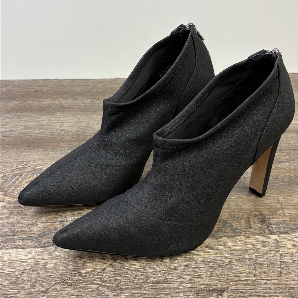 Jewel Badgley Mischka Black Satin Pointed Toe Booties | Size 9